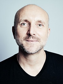 /media/export/cms/Aveda_Institutes/Meet_the_Team/Stylist_Images/team__0001_Vince.jpg