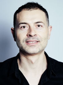 /media/export/cms/Aveda_Institutes/Meet_the_Team/Stylist_Images/team__0008_Olivier.jpg