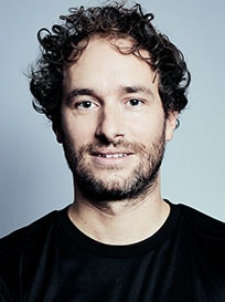 /media/export/cms/Aveda_Institutes/Meet_the_Team/Stylist_Images/team__0009_Micheal.jpg