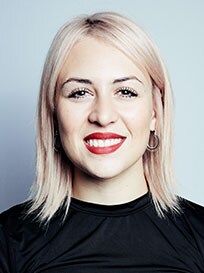 /media/export/cms/Aveda_Institutes/Meet_the_Team/Stylist_Images/team__0010_Michaela.jpg